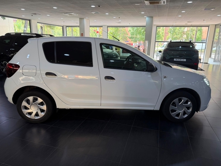 Dacia Sandero Essential foto 8