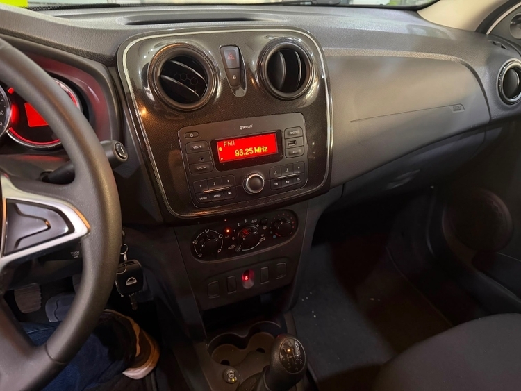 Dacia Sandero Essential foto 11