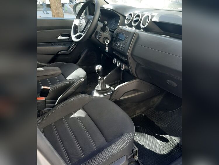 Dacia Duster Comfort 4WD foto 10